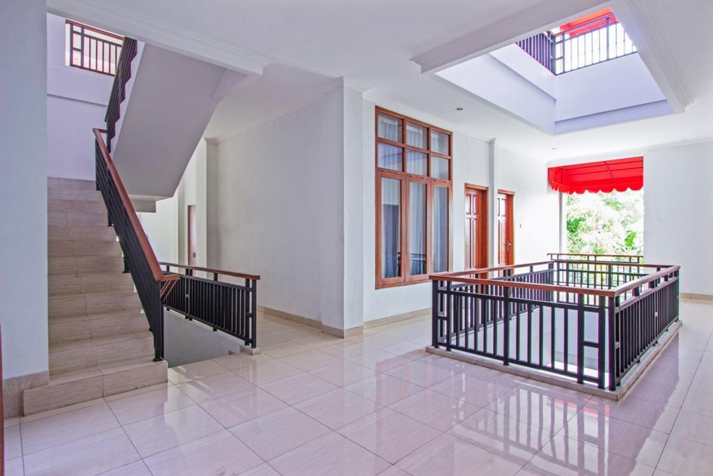 Reddoorz @ Plemburan Hotel Sleman  Exterior photo